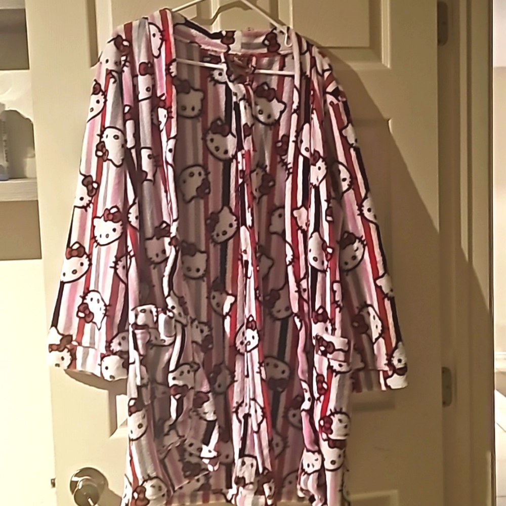 Hello Kitty Plush Robe NWOT